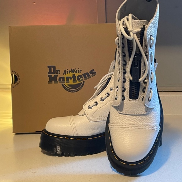 Dr. Martens Jadon Smooth Leather Platform Boots